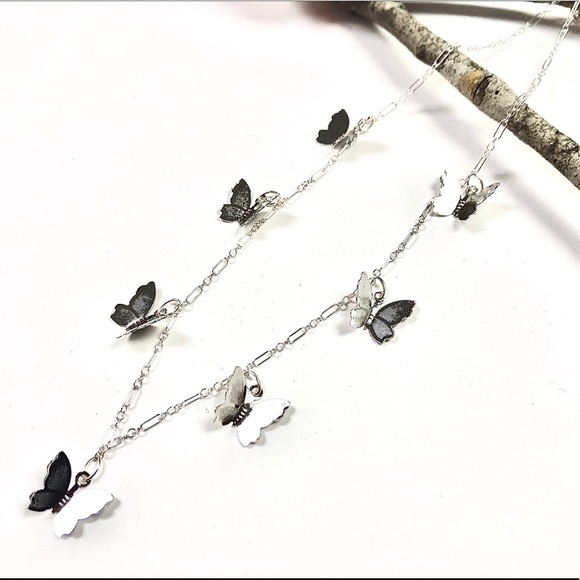 Butterfly Necklace, Dragonfly, Insect, Bee, Flower - Picture 4 of 9